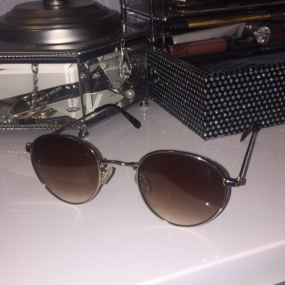 Round Sunglasses 😎